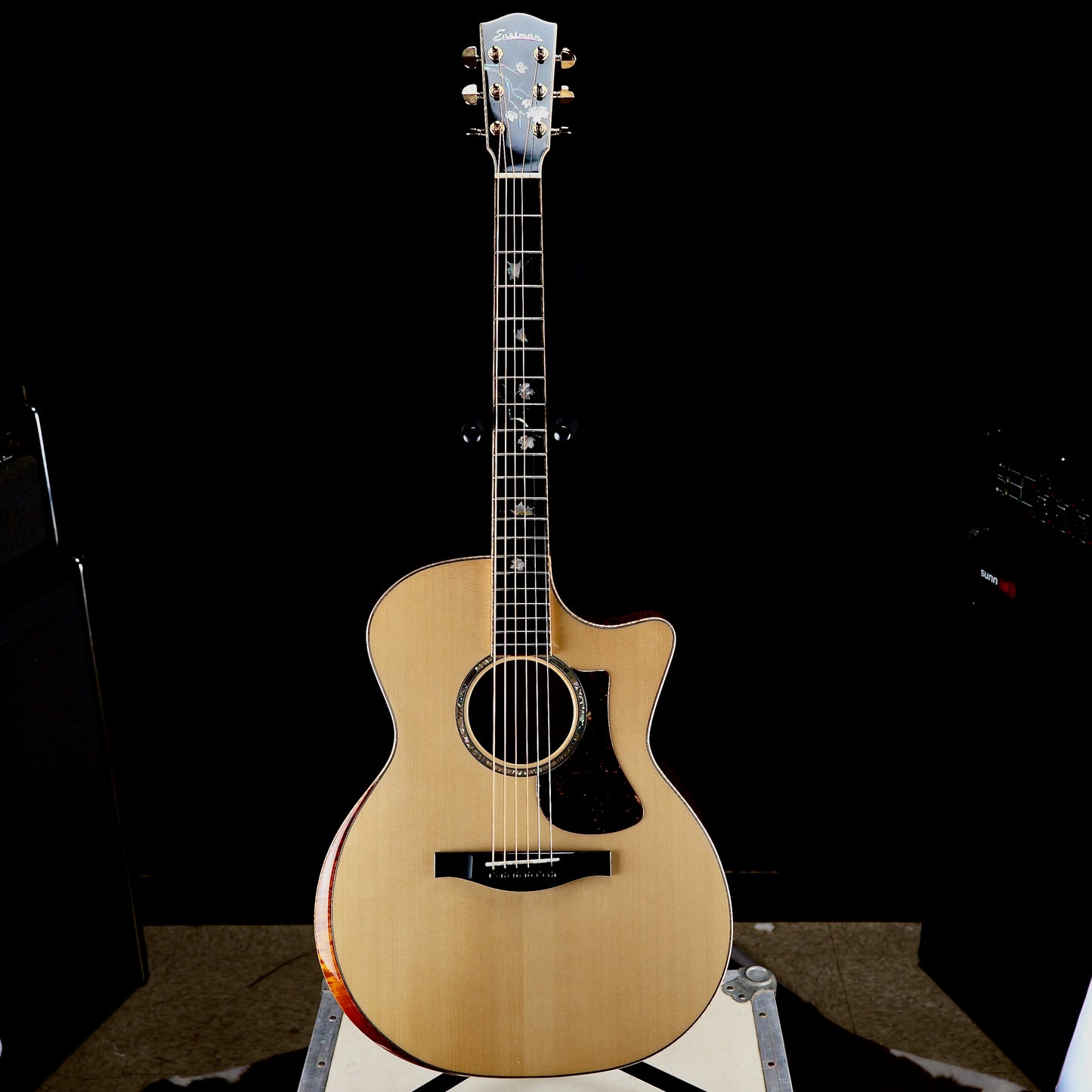 Eastman AC622CE Natural