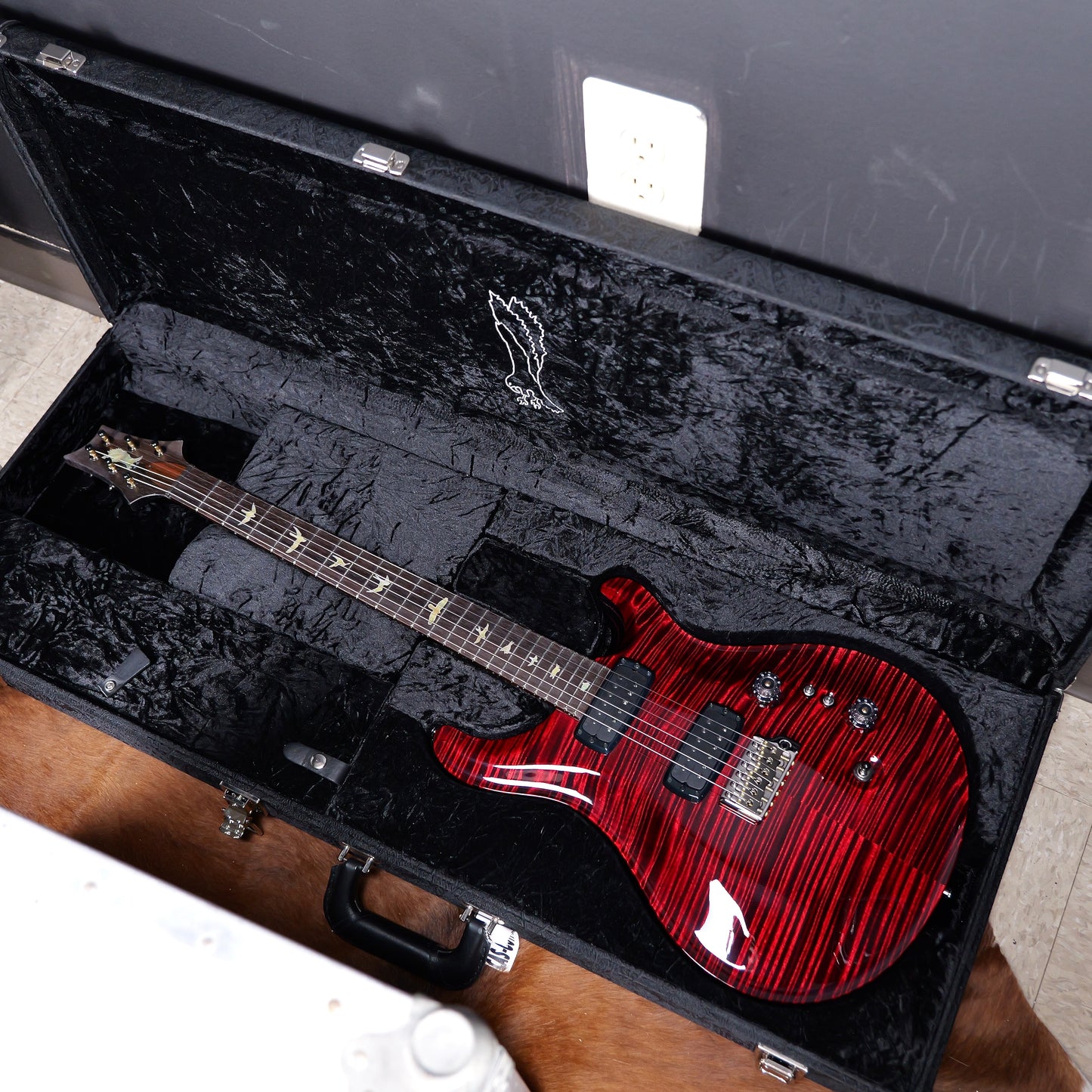 PRS Private Stock Custom 24/08 Blood Red / Black Wash w Matching Grainfill