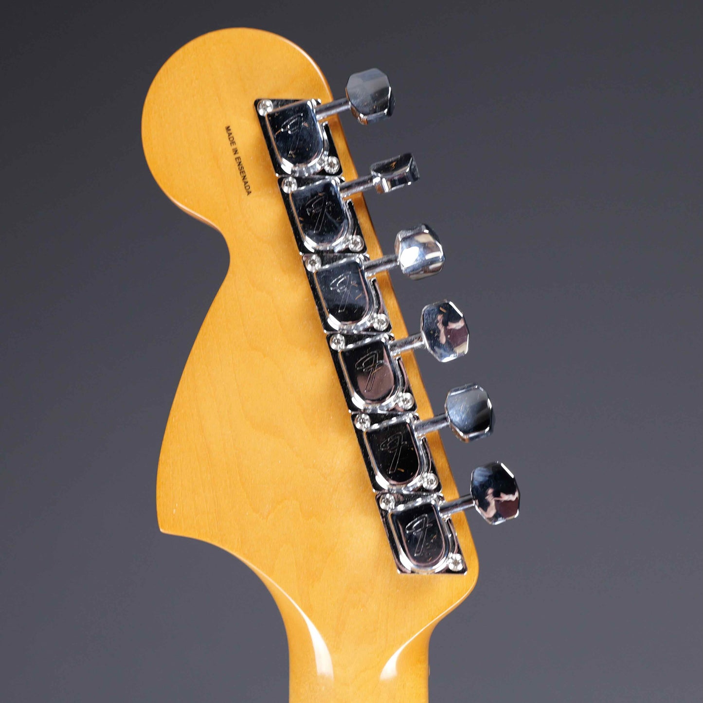 Fender 70th Anniversary Antigua Stratocaster Rosewood Fingerboard Antigua