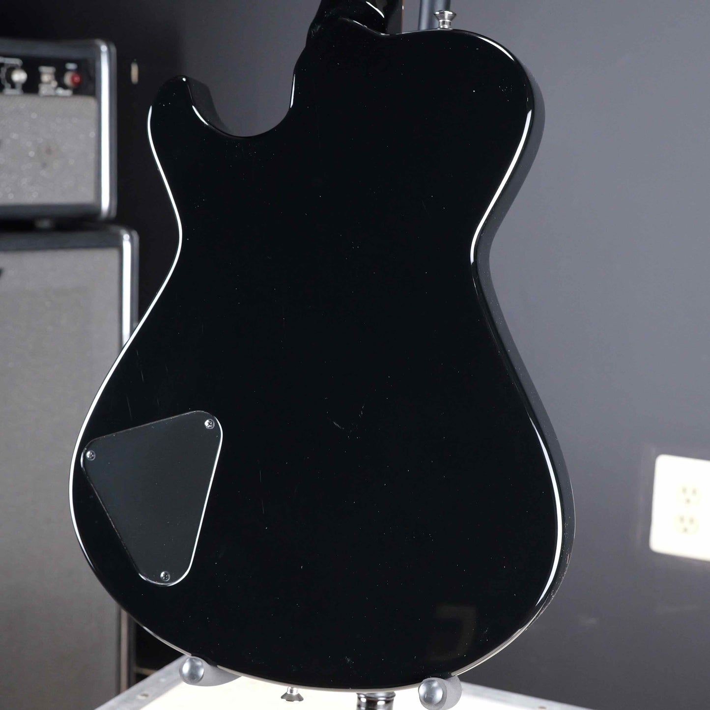 Knaggs Kenai "J" Black