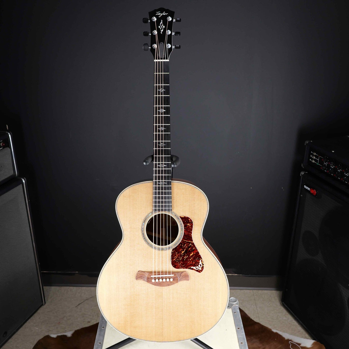 Taylor Gold Label 814e
