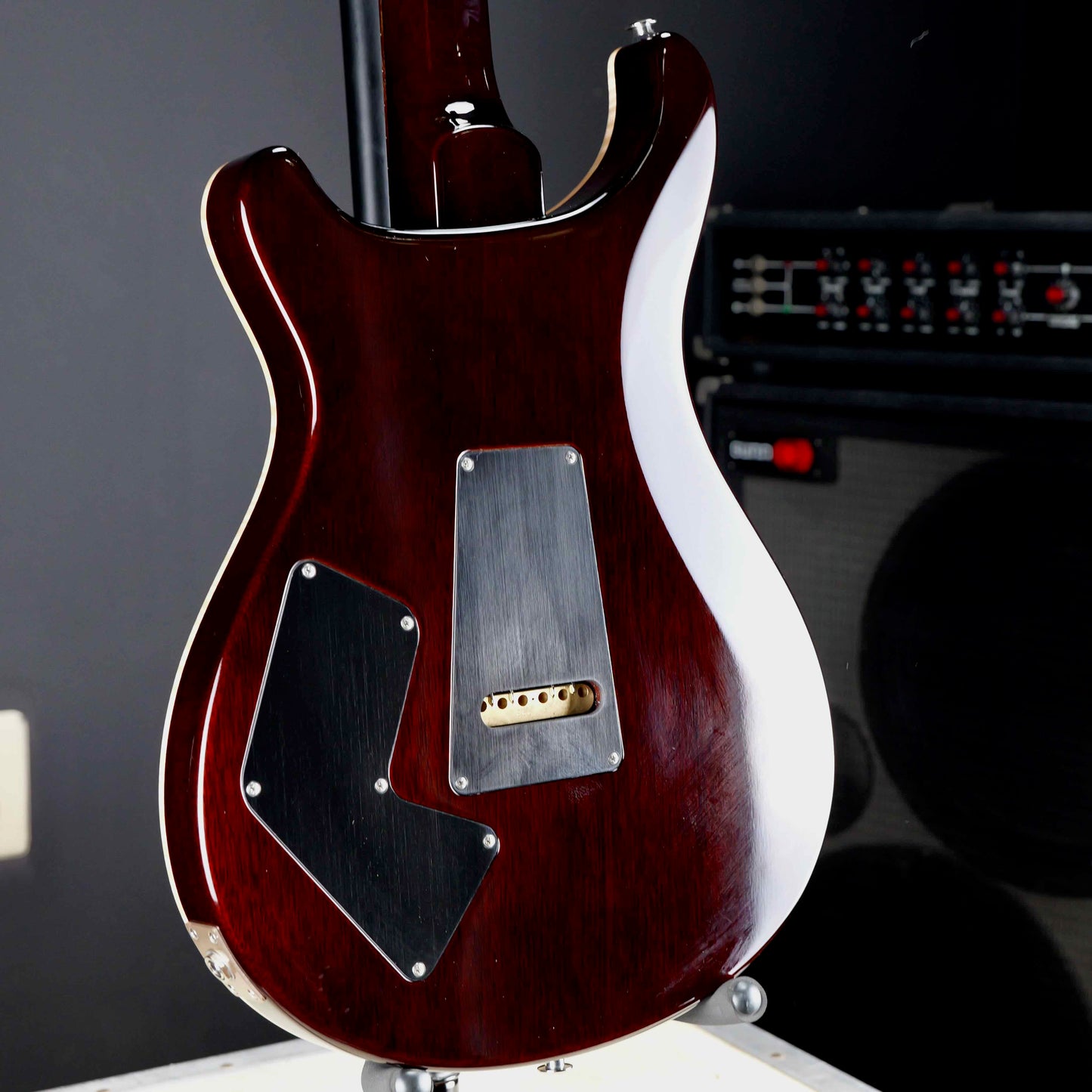 PRS Modern Eagle V Black Gold Burst