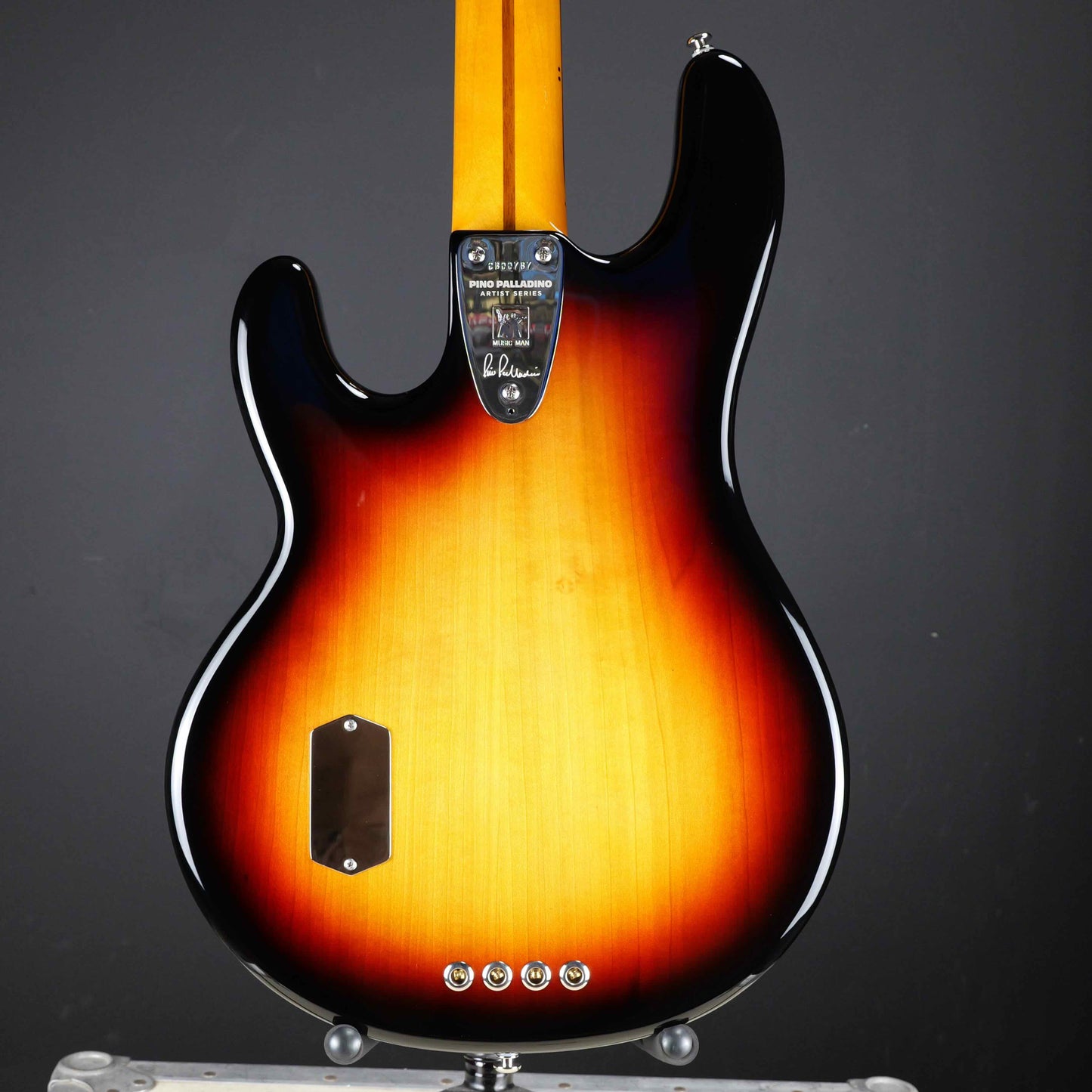 Ernie Ball Music Man Pino Palladino Stingray Bass 79 Burst Fretless