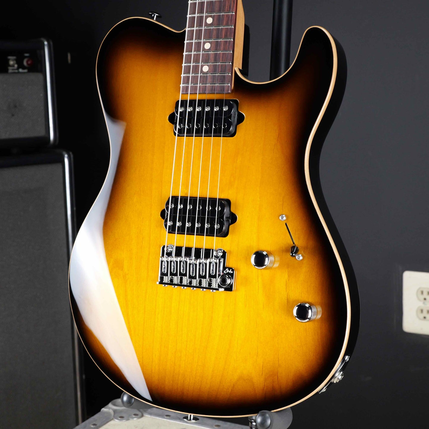 Suhr Oso Short Scale 2-Tone Tobacco Burst