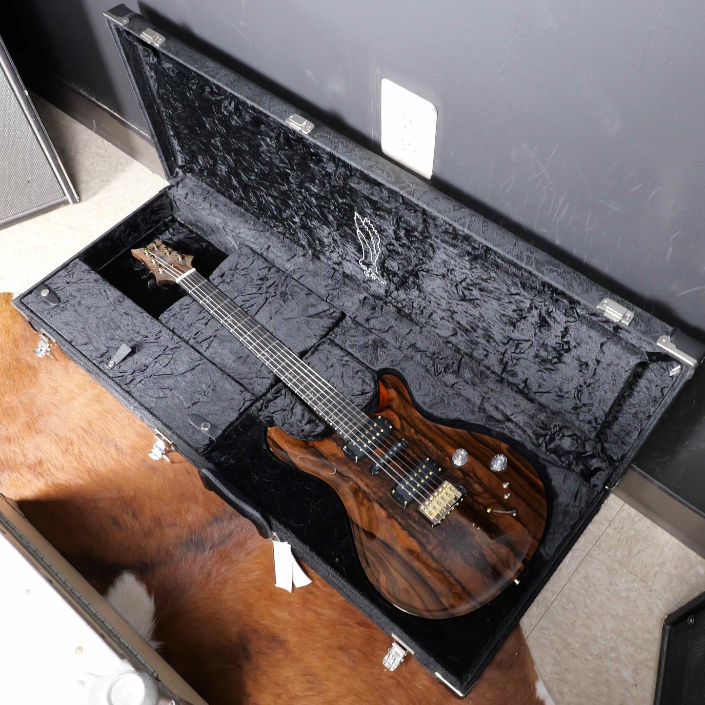 PRS Private Stock Modern Eagle V Semi-Hollow Natural