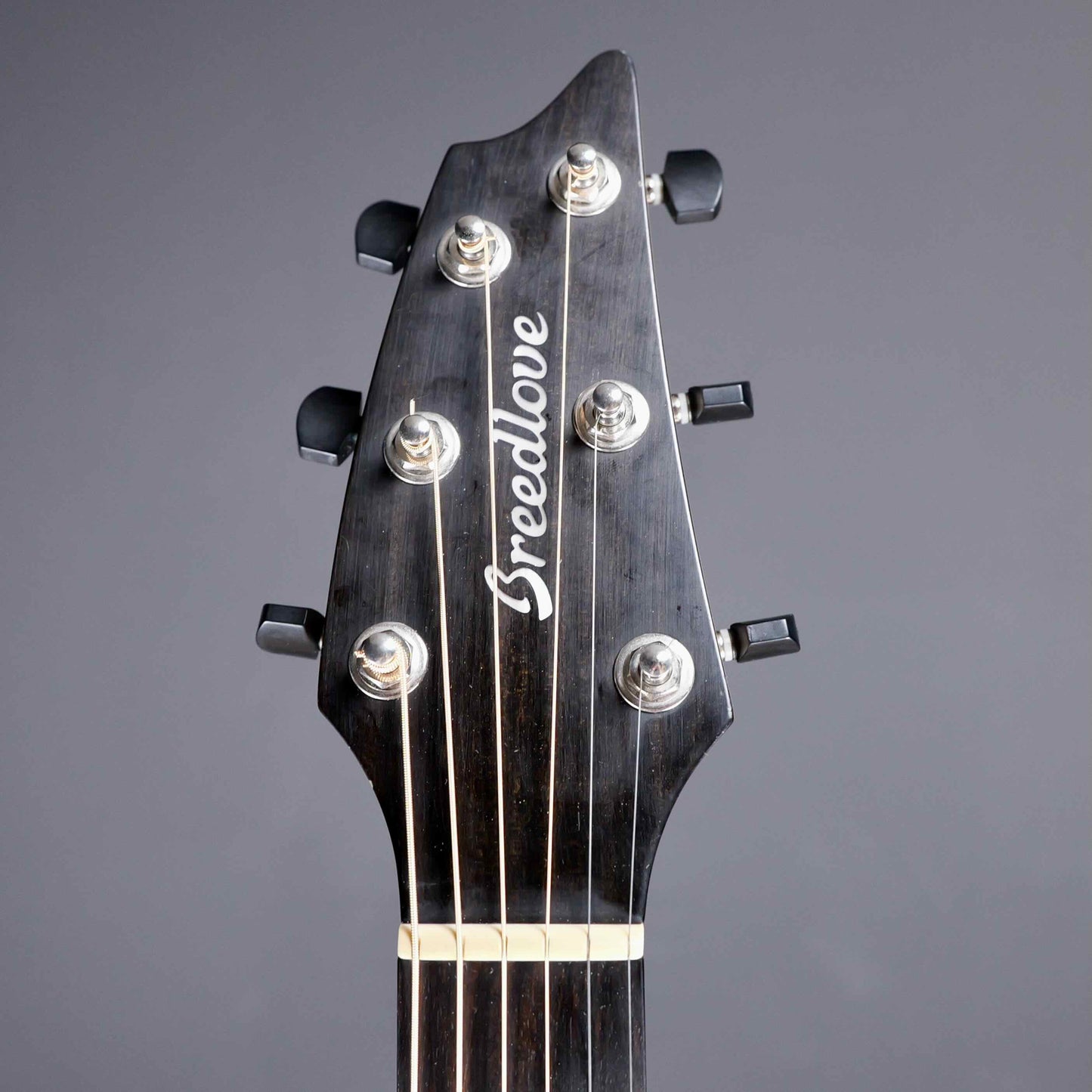 Breedlove Oregon Concert Sitka/Myrtlewood