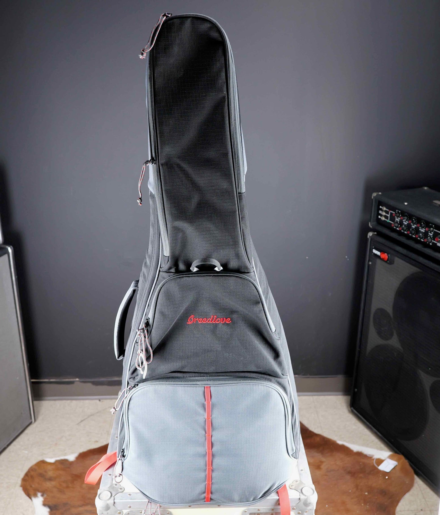 Breedlove Oregon Concert Sitka/Myrtlewood