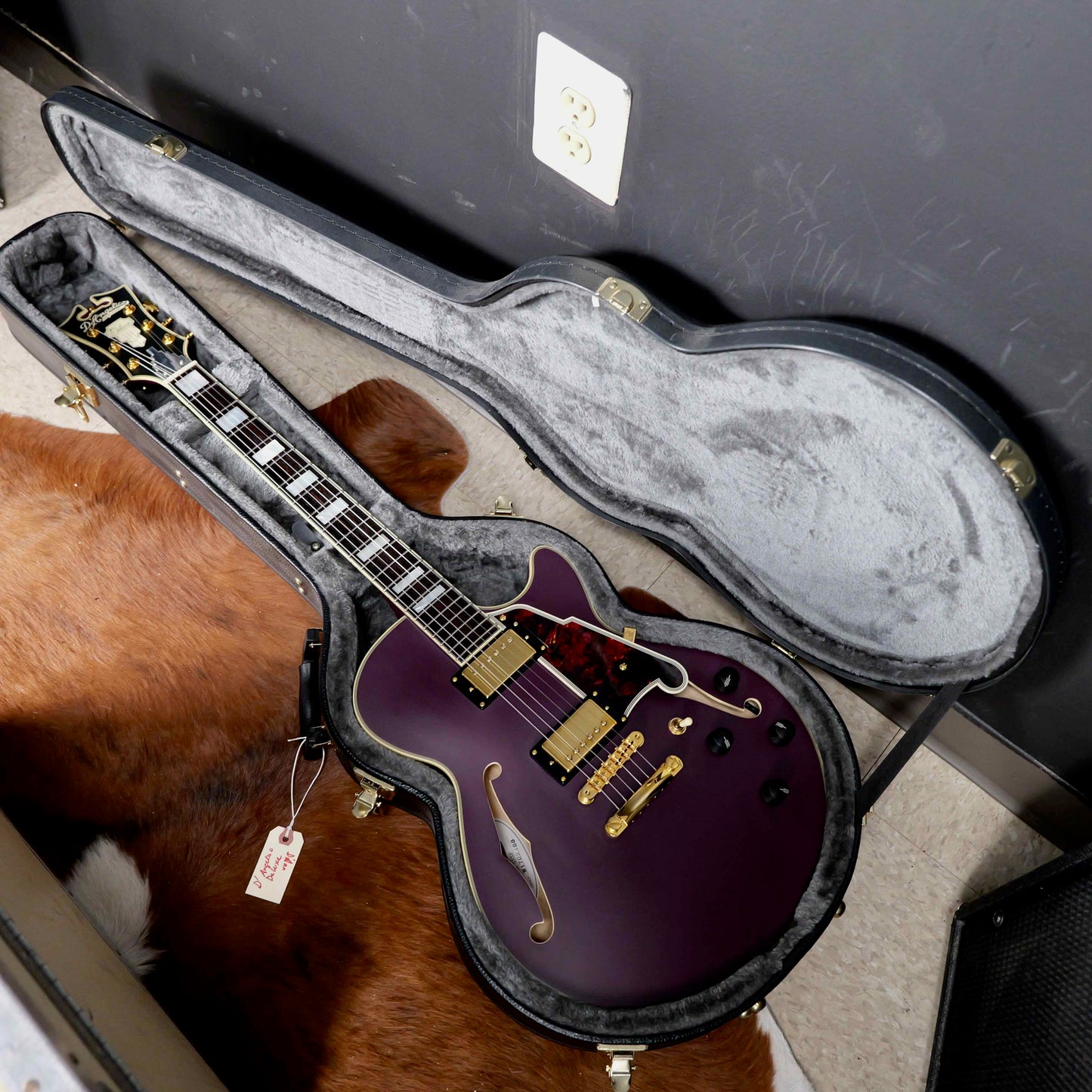 D'Angelico Deluxe SSSP Plum