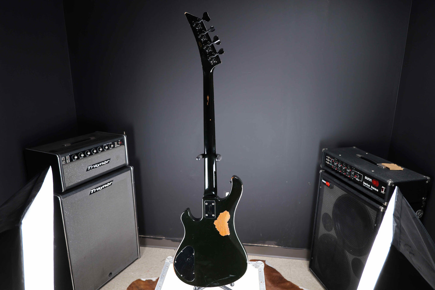 Gibson Q-80 Bass Black