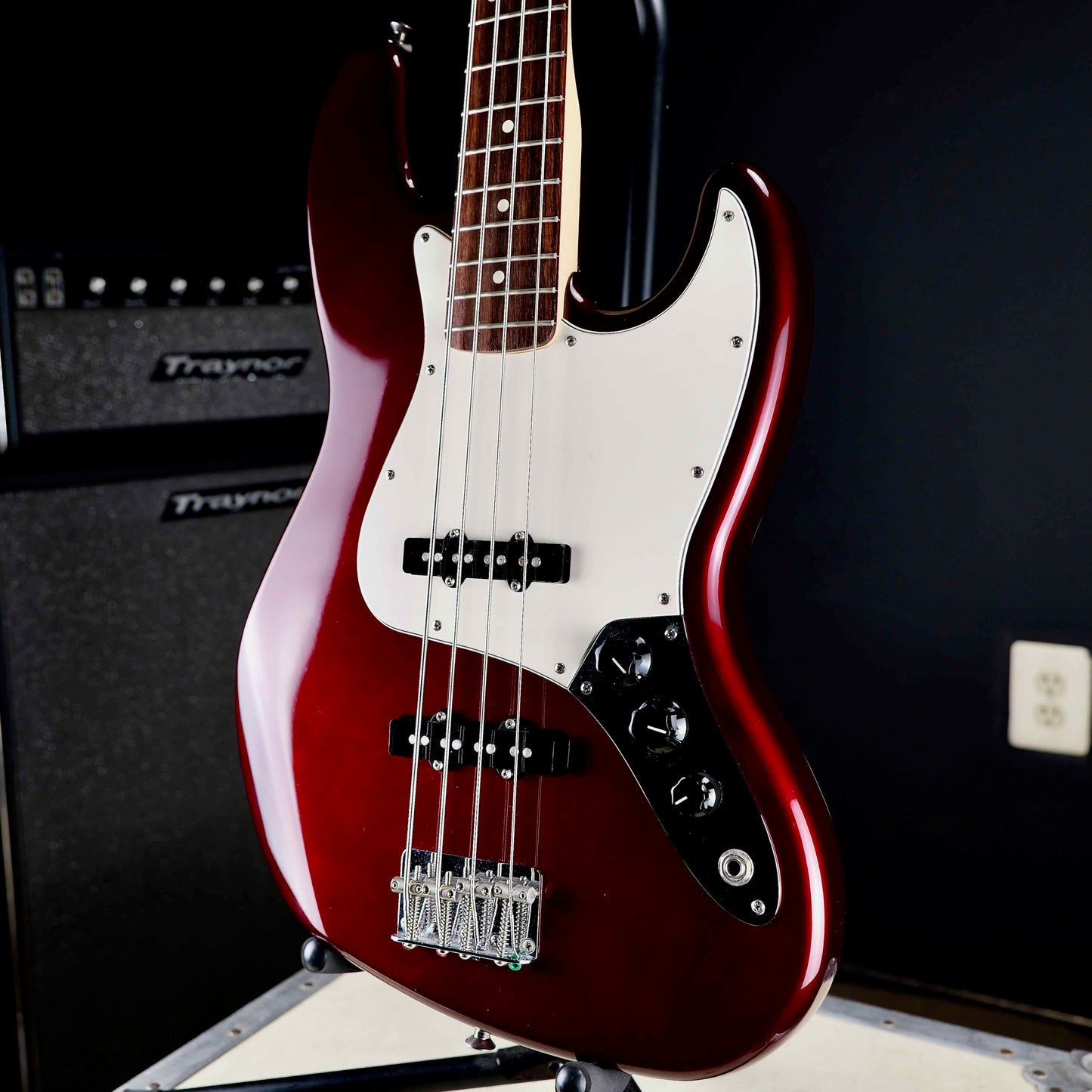 Fender Standard Jazz Bass Midnight Wine