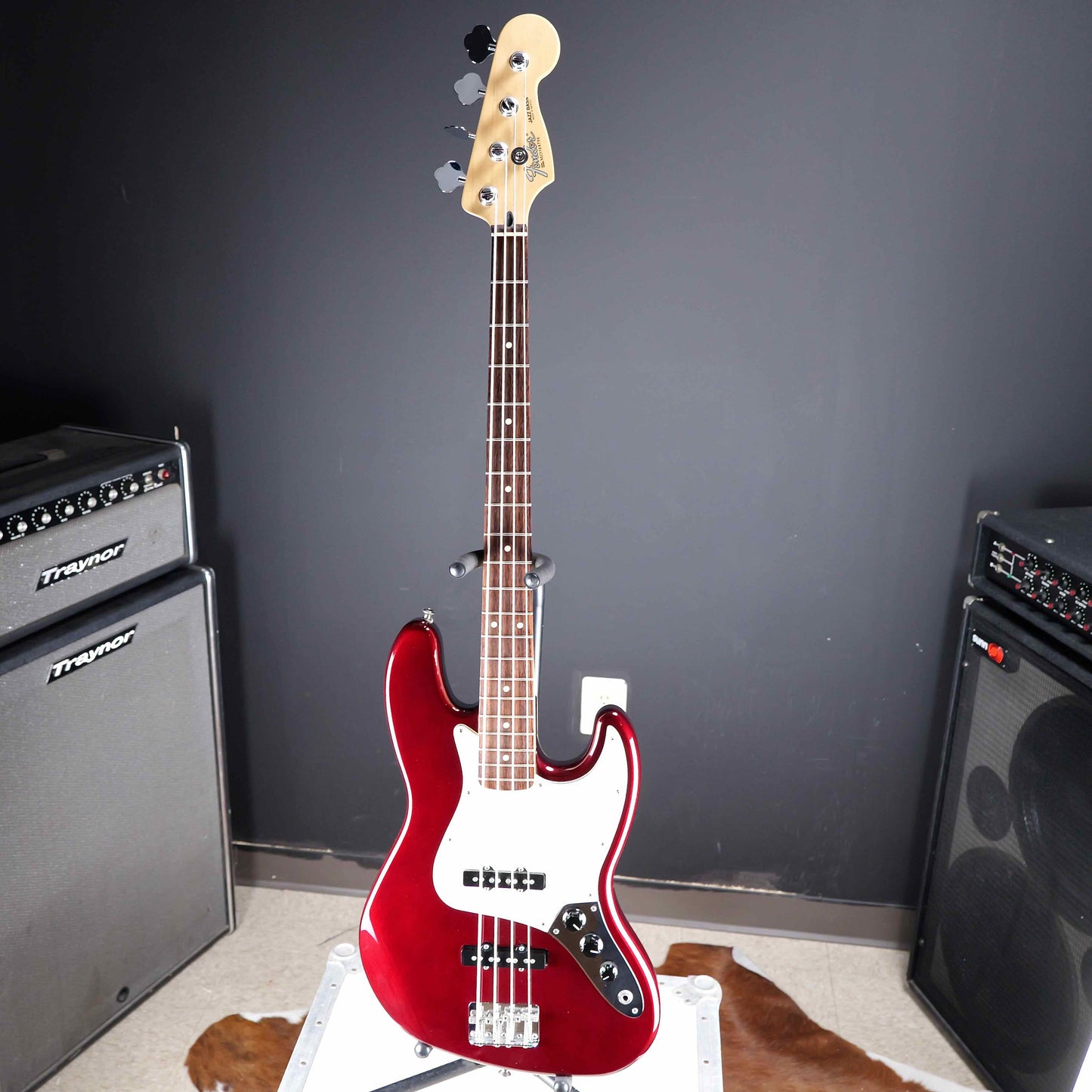 Fender Standard Jazz Bass Midnight Wine