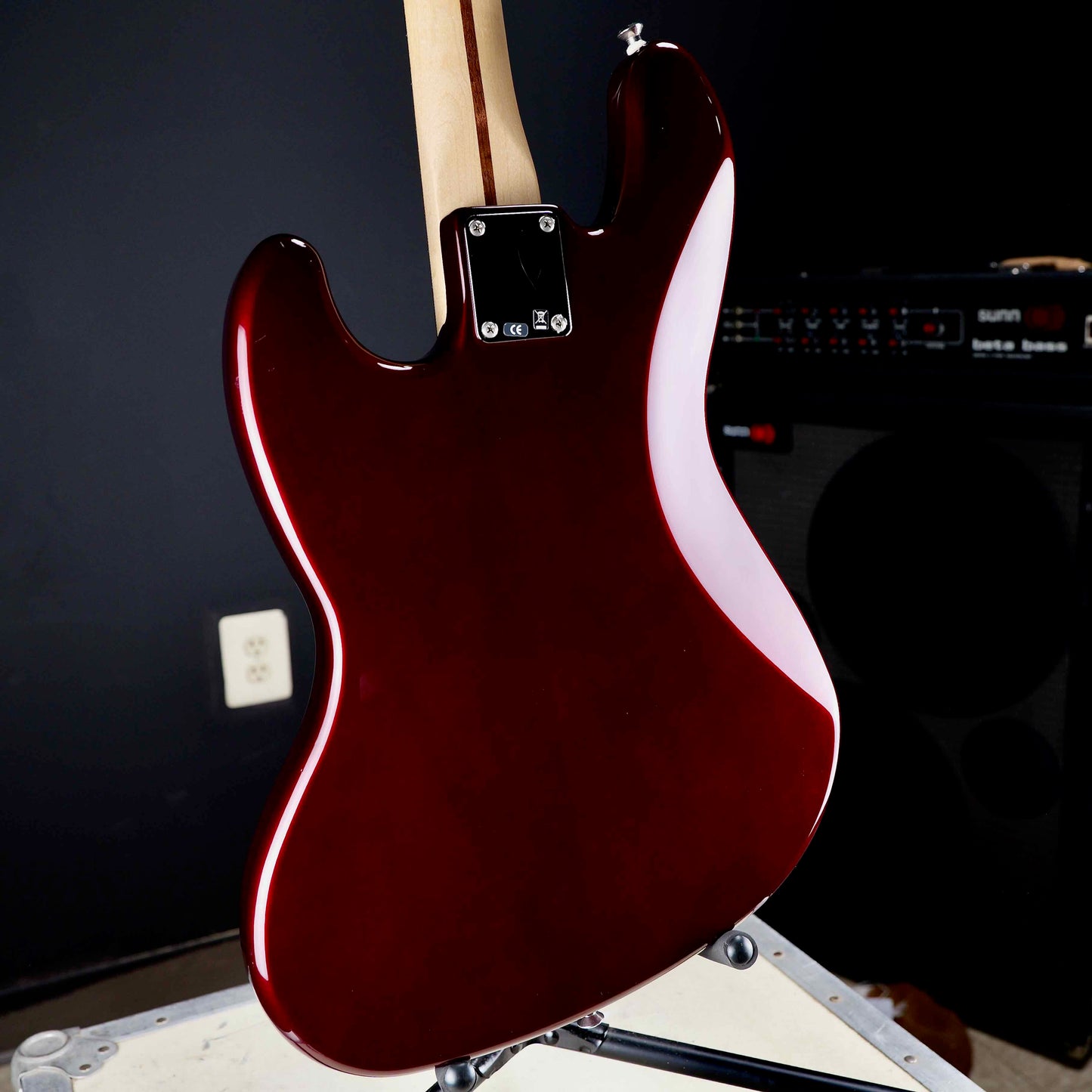 Fender Standard Jazz Bass Midnight Wine
