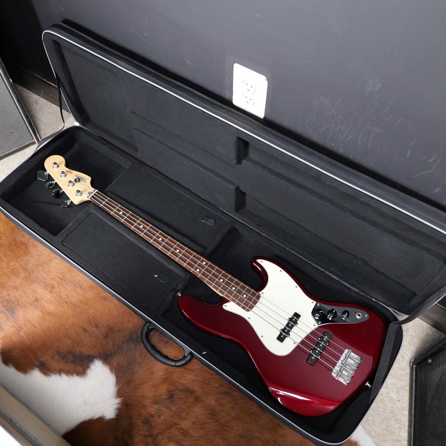 Fender Standard Jazz Bass Midnight Wine