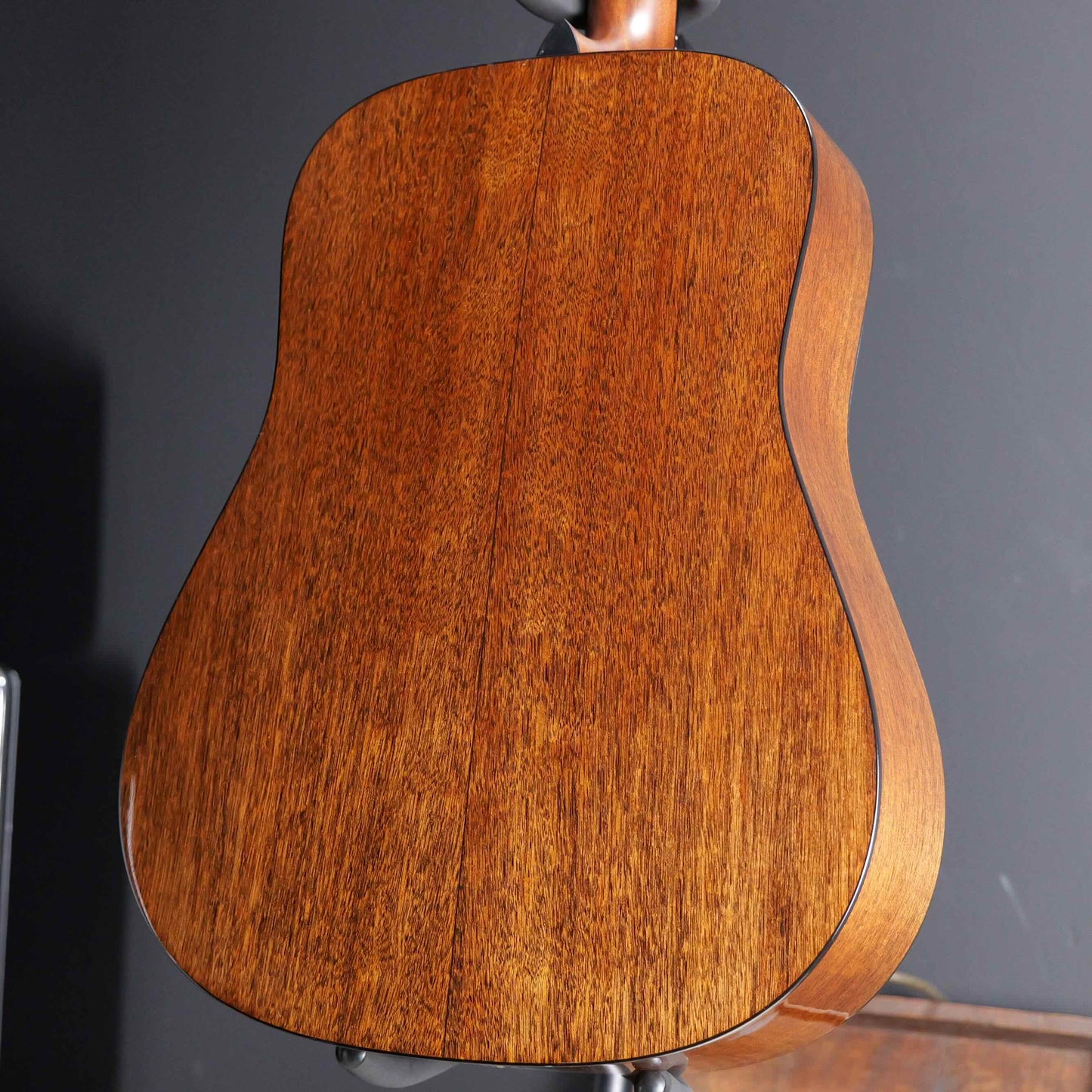 Martin D-18