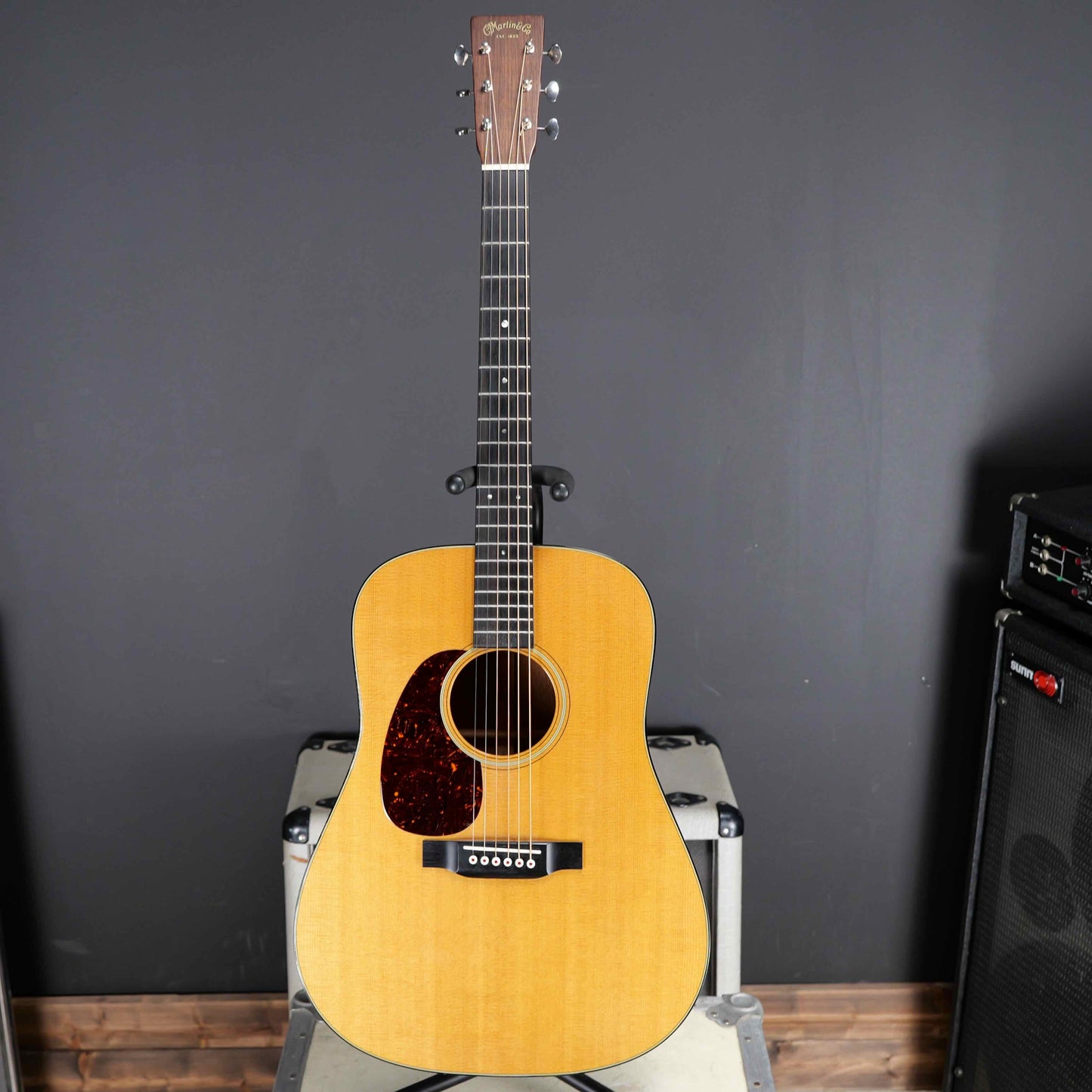 Martin D-18 Left Handed 2017