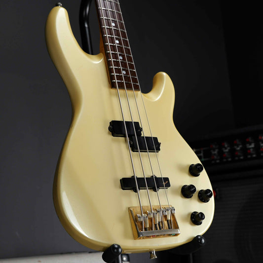 Fender PJR65 Late 80's Aged White Bass