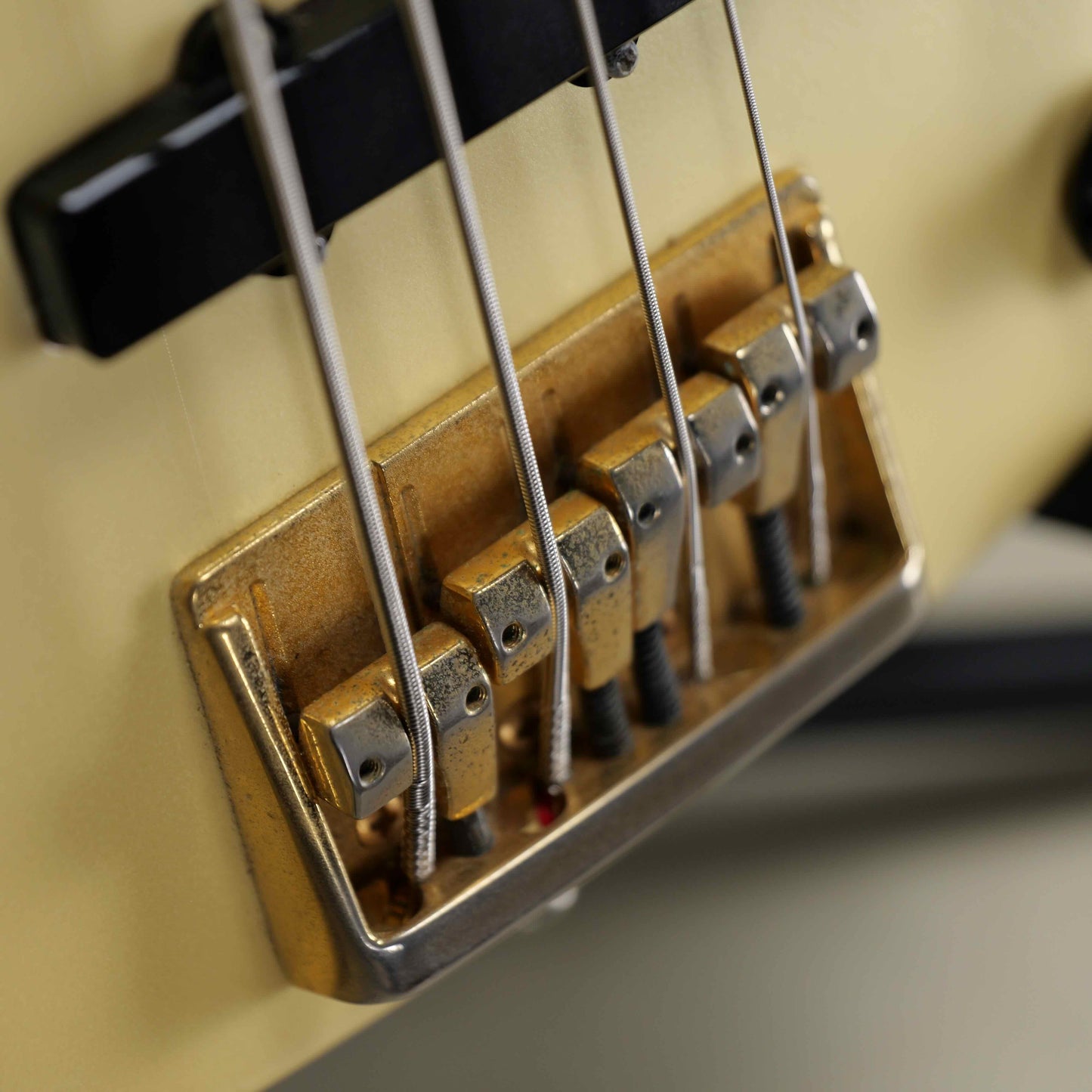 Fender PJR65 Late 80's Aged White Bass