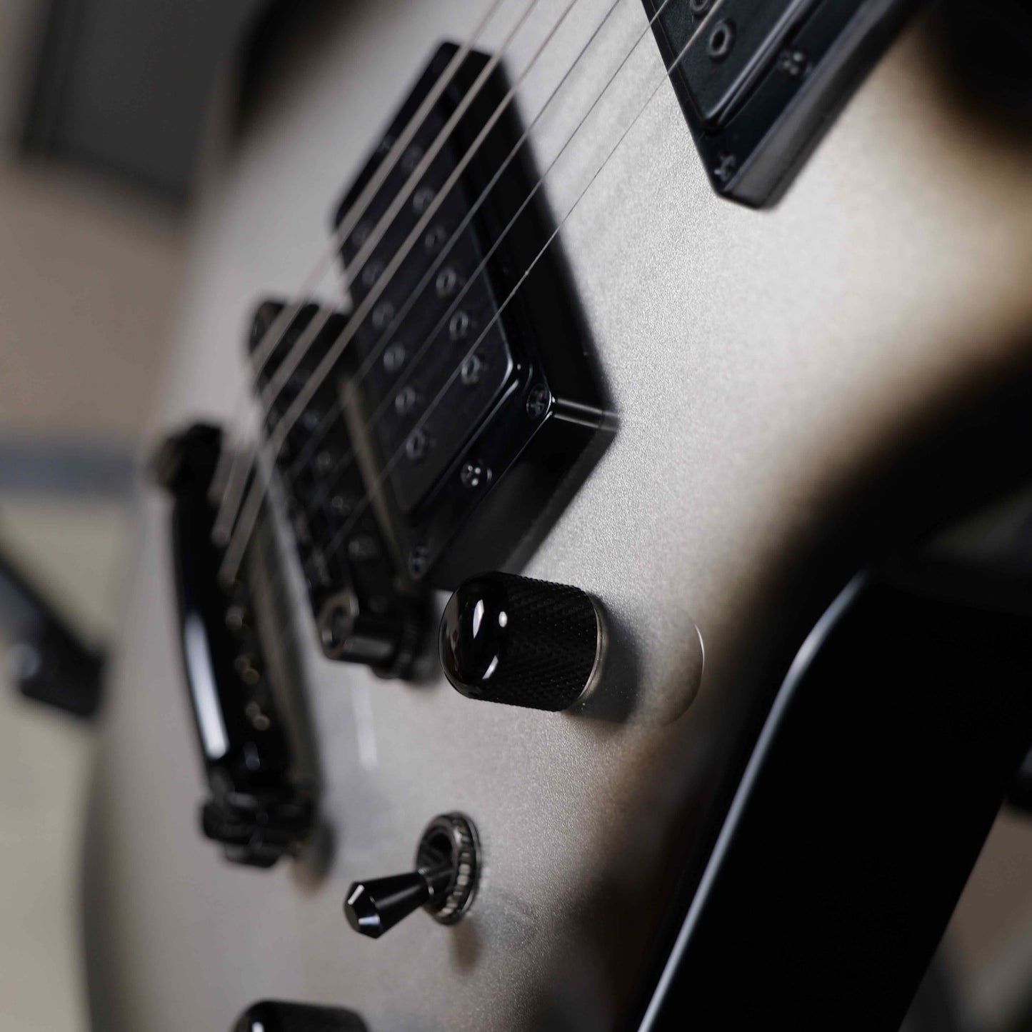Jackson Custom Shop SL2H HT Soloist Hardtail Silverburst