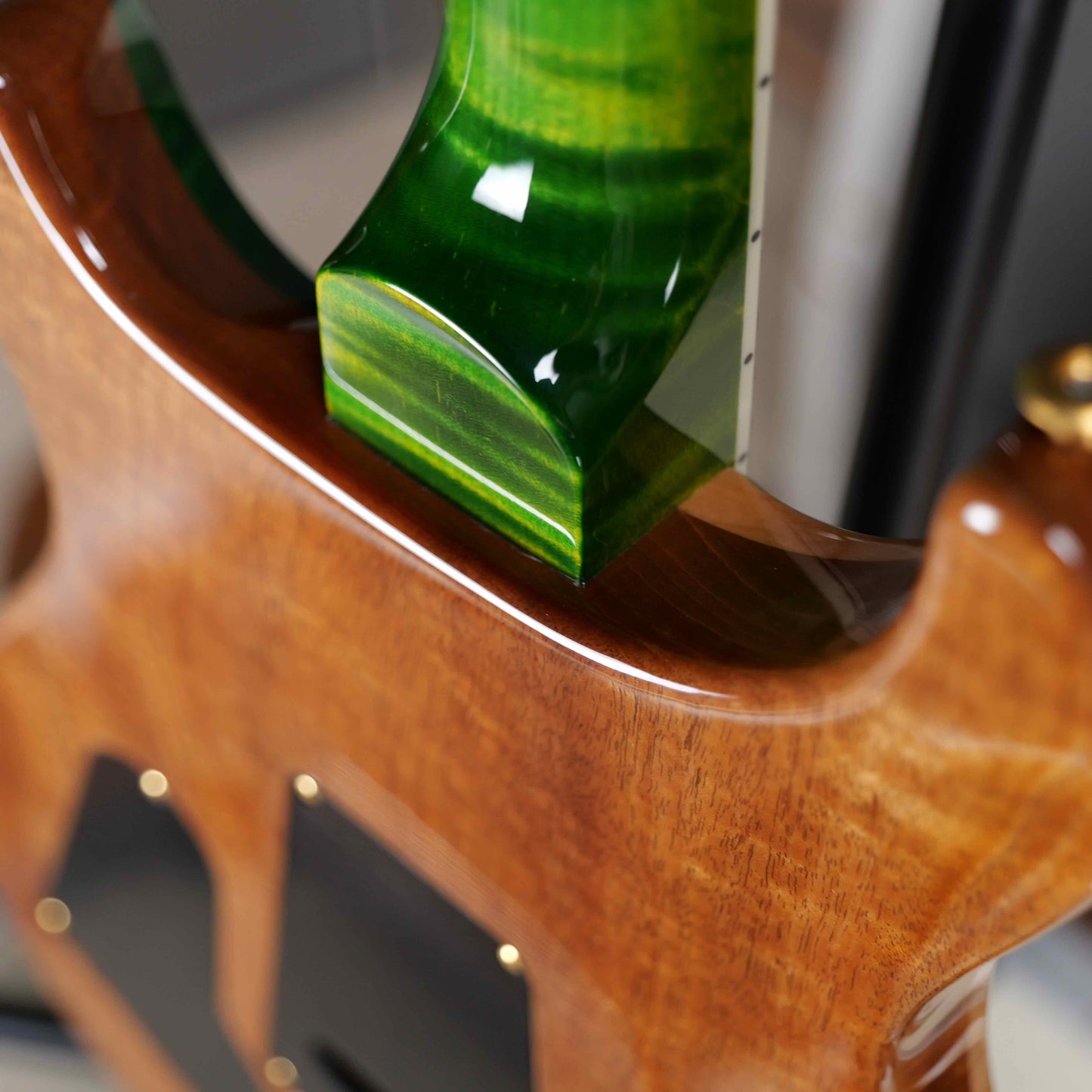 PRS McCarty Tremolo Wood Library Emerald