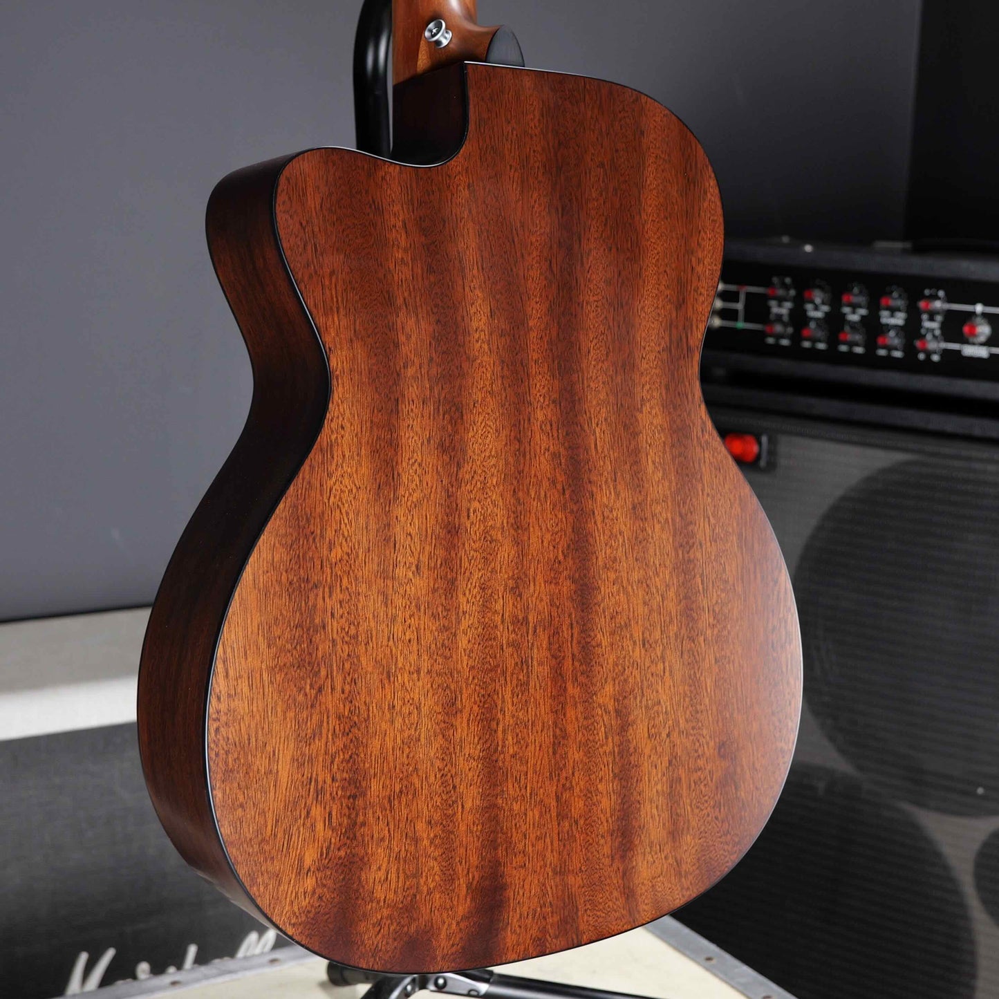 Martin OMC-10E Modern Burst