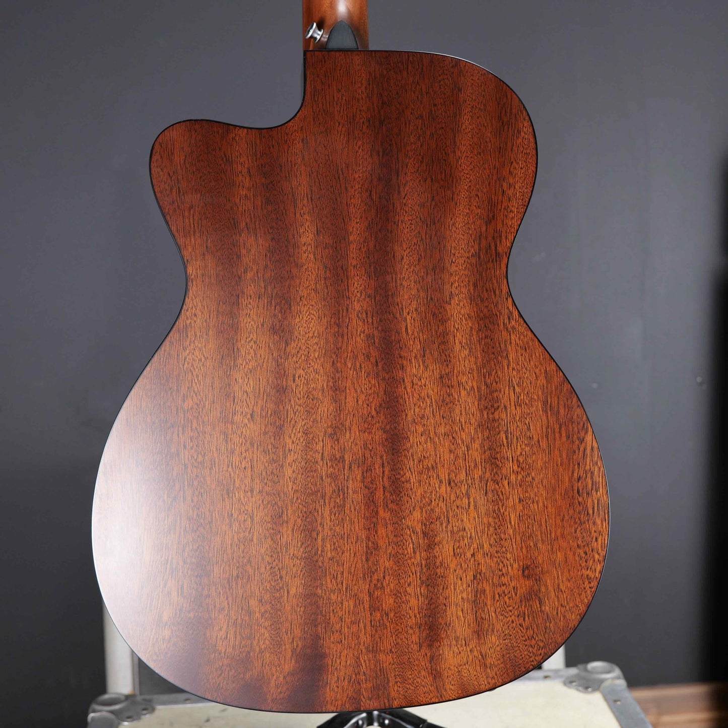 Martin OMC-10E Modern Burst