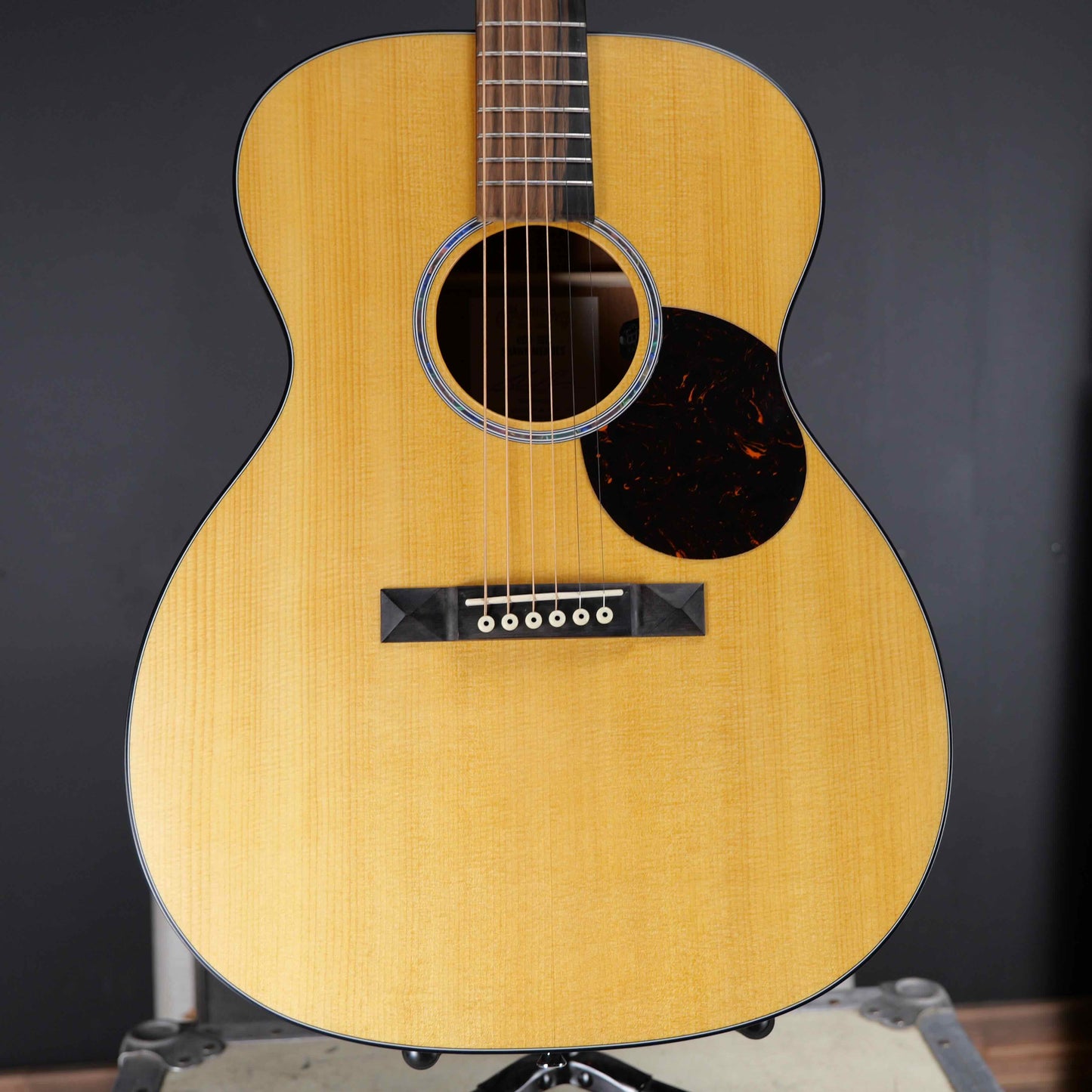Martin Shawn Mendes 000-10E Shawn Mendes
