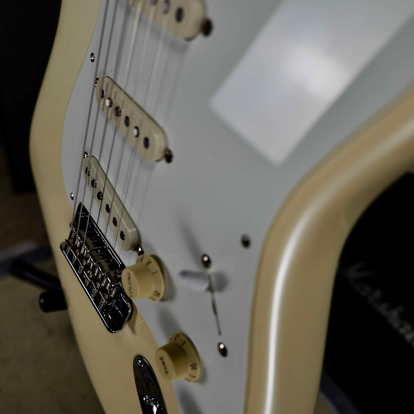 Lincoln Brewster Stratocaster Olympic Pearl
