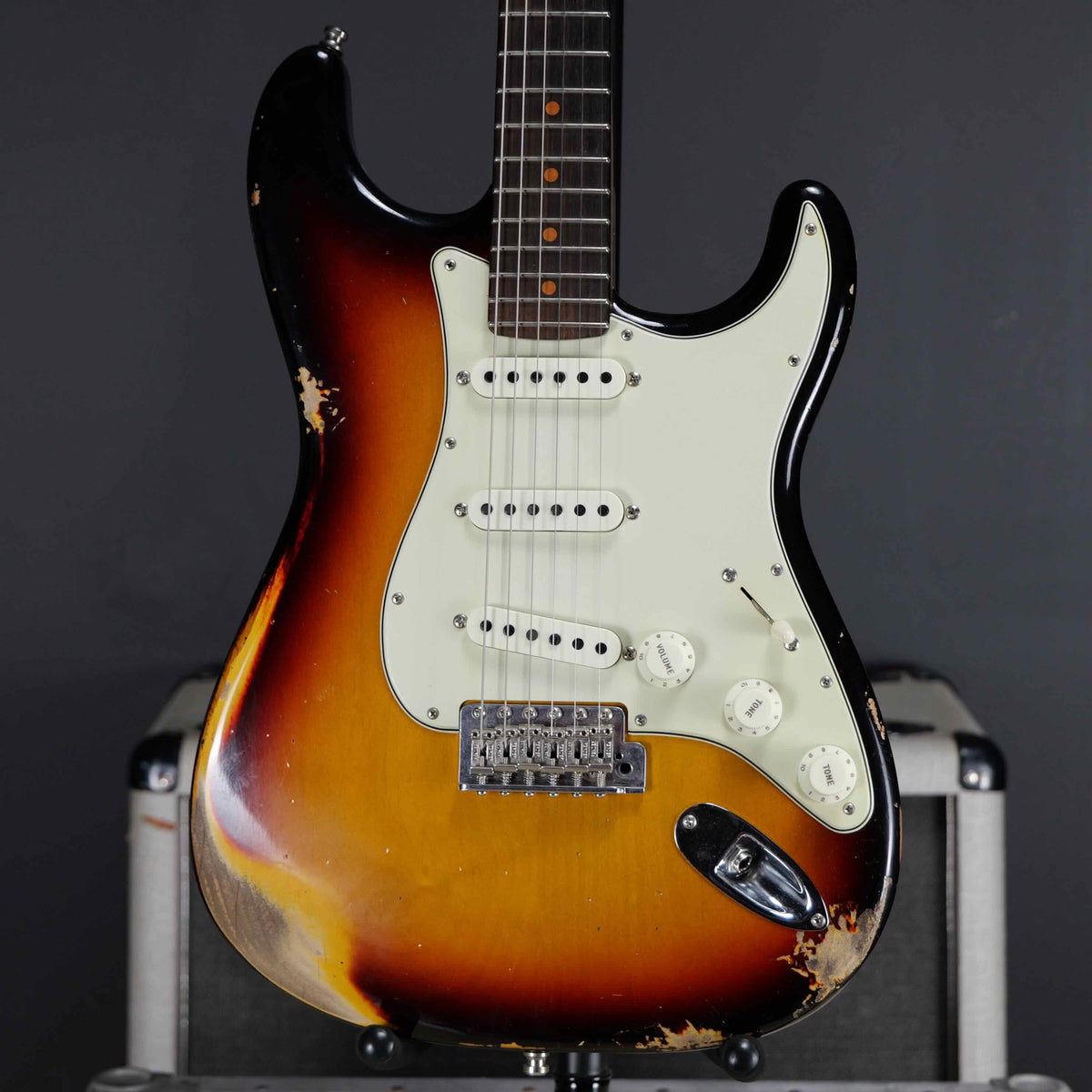 Fender Custom Shop Sweetwater Dealer Select Stratocaster 3-Tone Sunburst