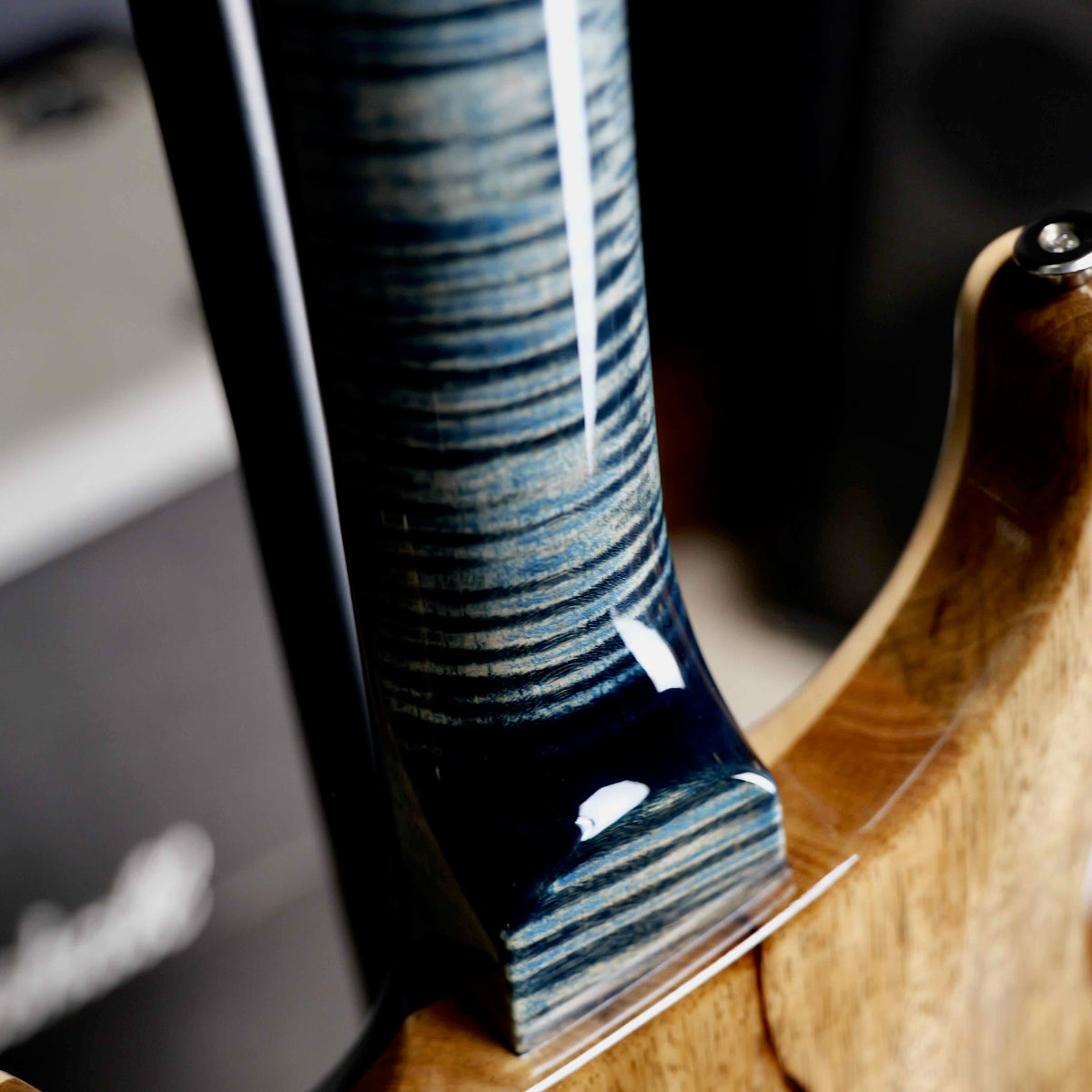 PRS Wood Library Custom 24 Stoptail Limited Edition Faded Whale Blue