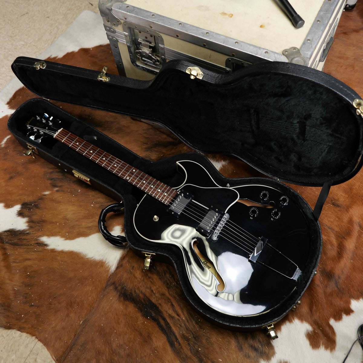 Gibson ES-135 Ebony 2000s