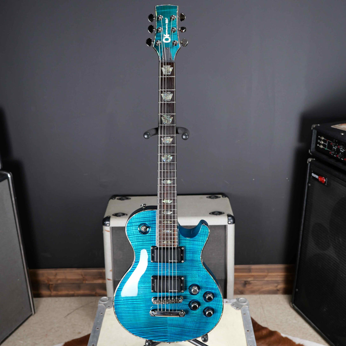 Charvel Desolation DS-1 ST Transparent Blue Smear
