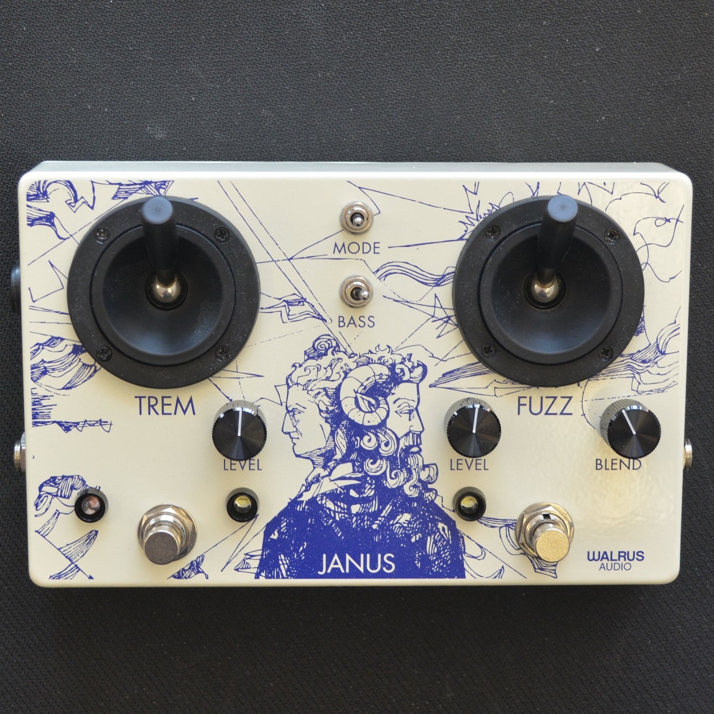 Walrus Audio Janus Fuzz/Tremolo with Joystick Control