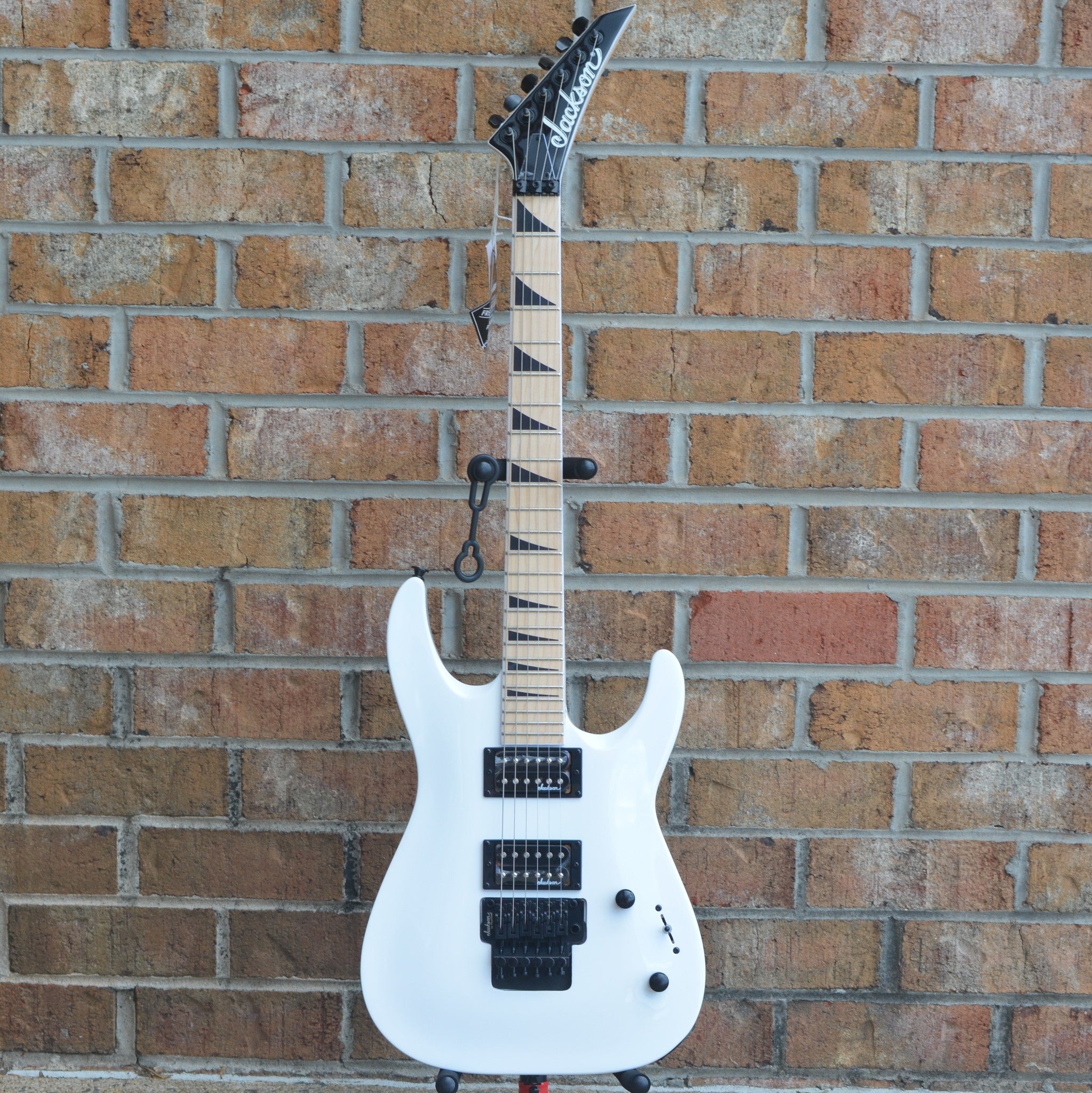 Jackson JS Series Dinky™ Arch Top JS32 DKAM Snow White