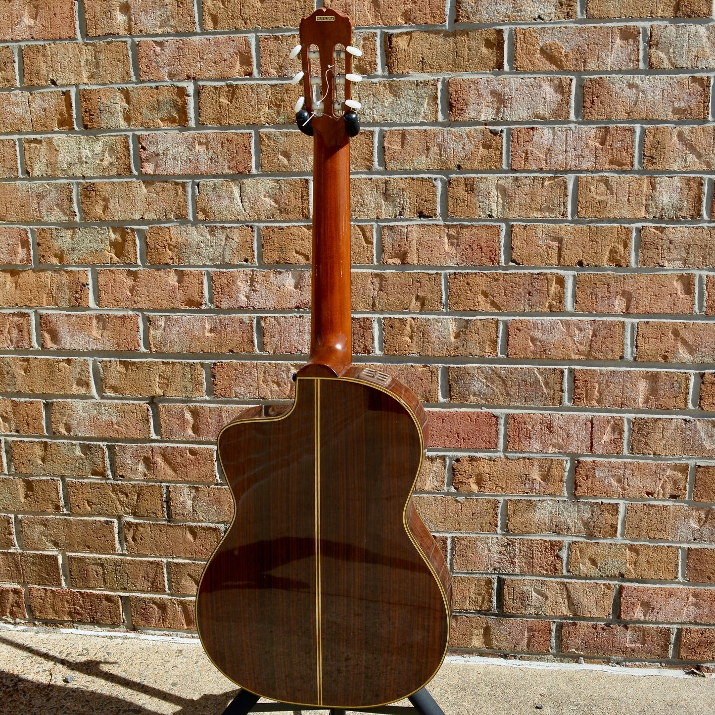 Takamine EC-132C