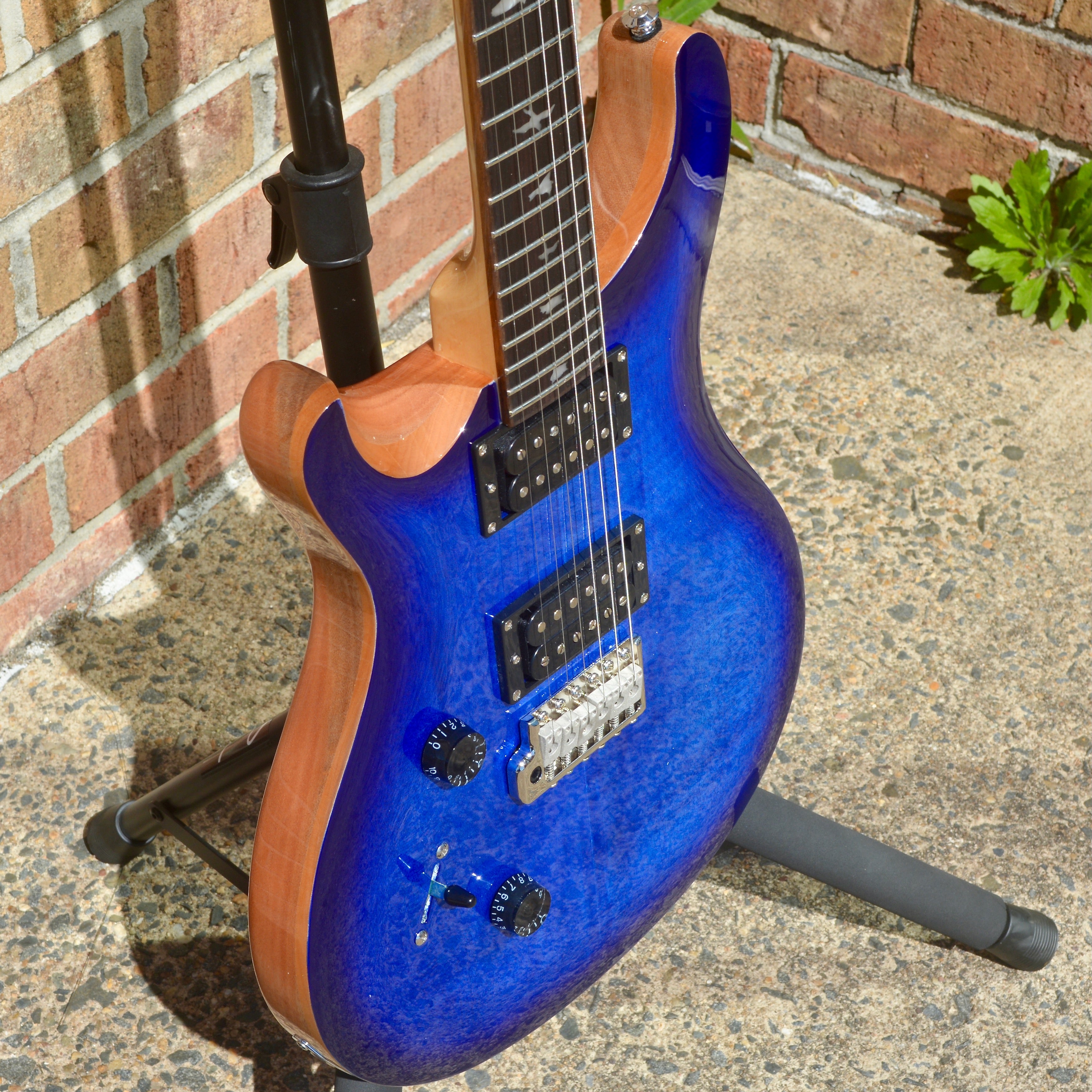 2022 PRS SE Custom 24 Lefty Faded Blue Burst – Matt's Guitars