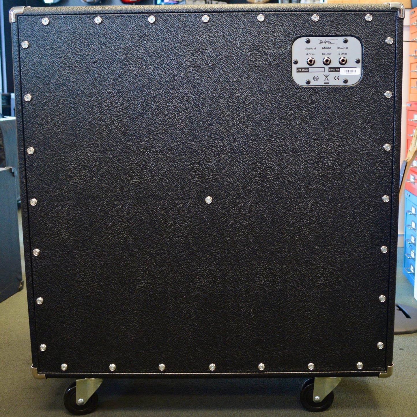 Diezel 4x12RV Cab 280 Watts Black