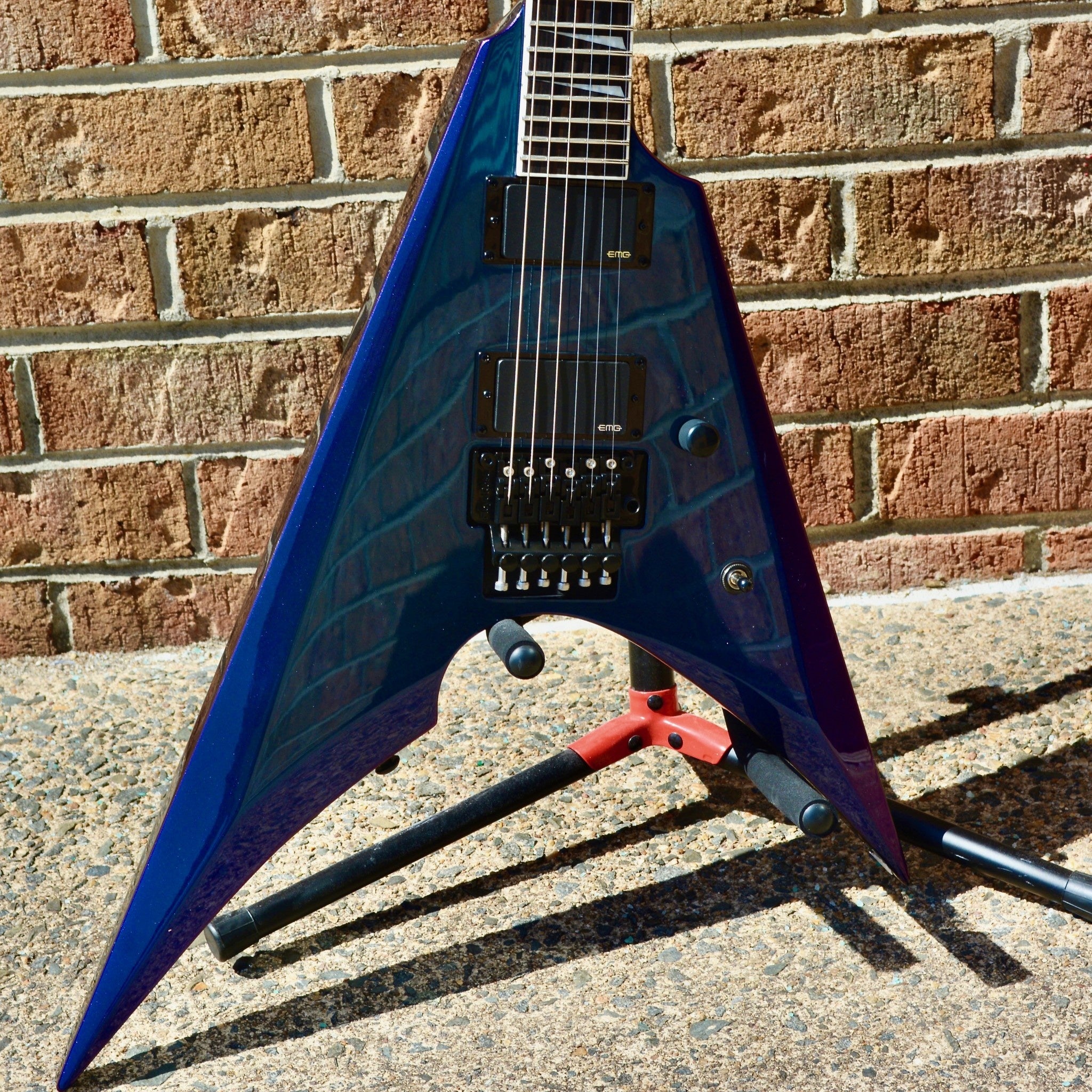 ESP LTD Arrow-1000 Violet Andromeda – Matt's Guitars