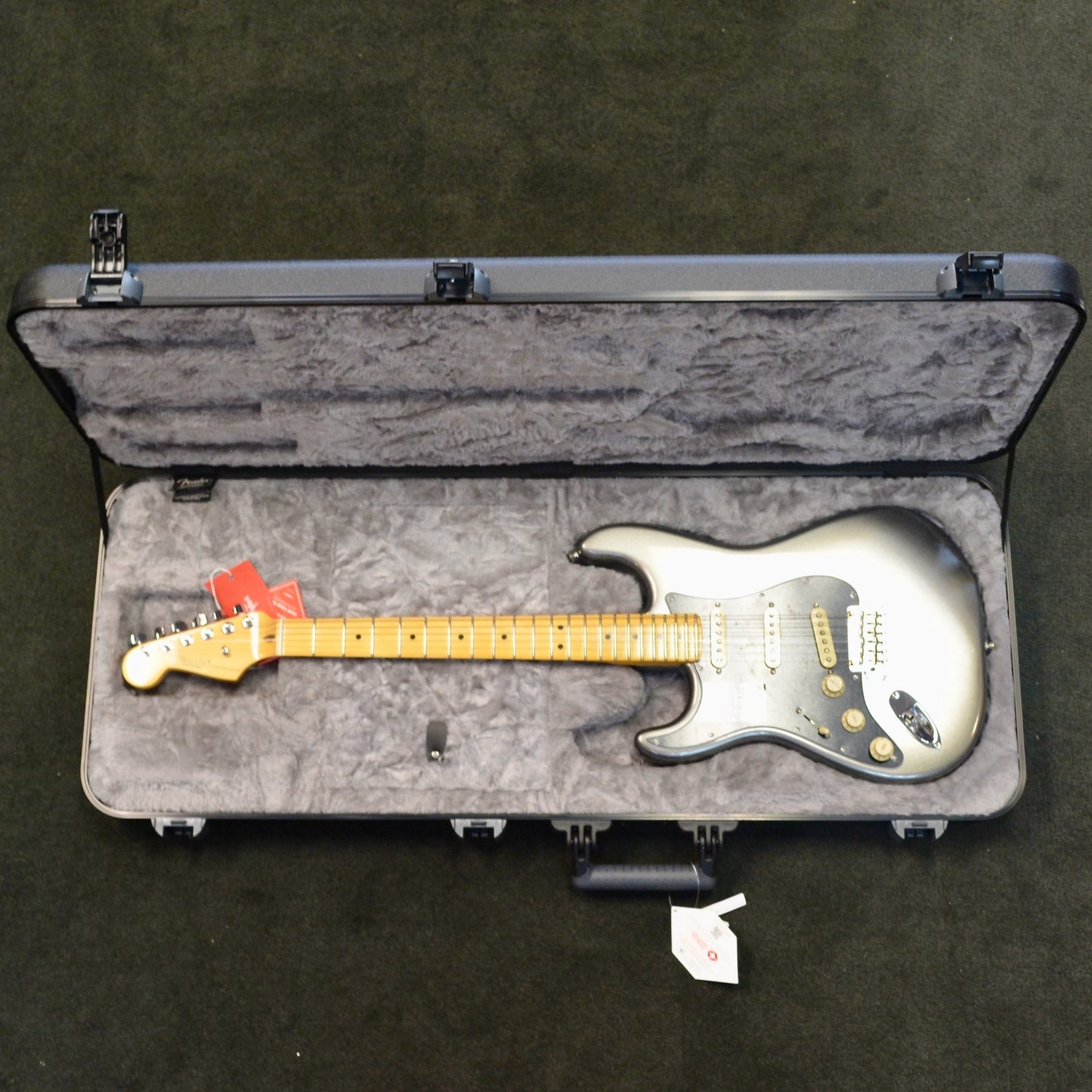 Fender American Professional II Stratocaster® Left-Hand, Maple Fingerboard, Mercury