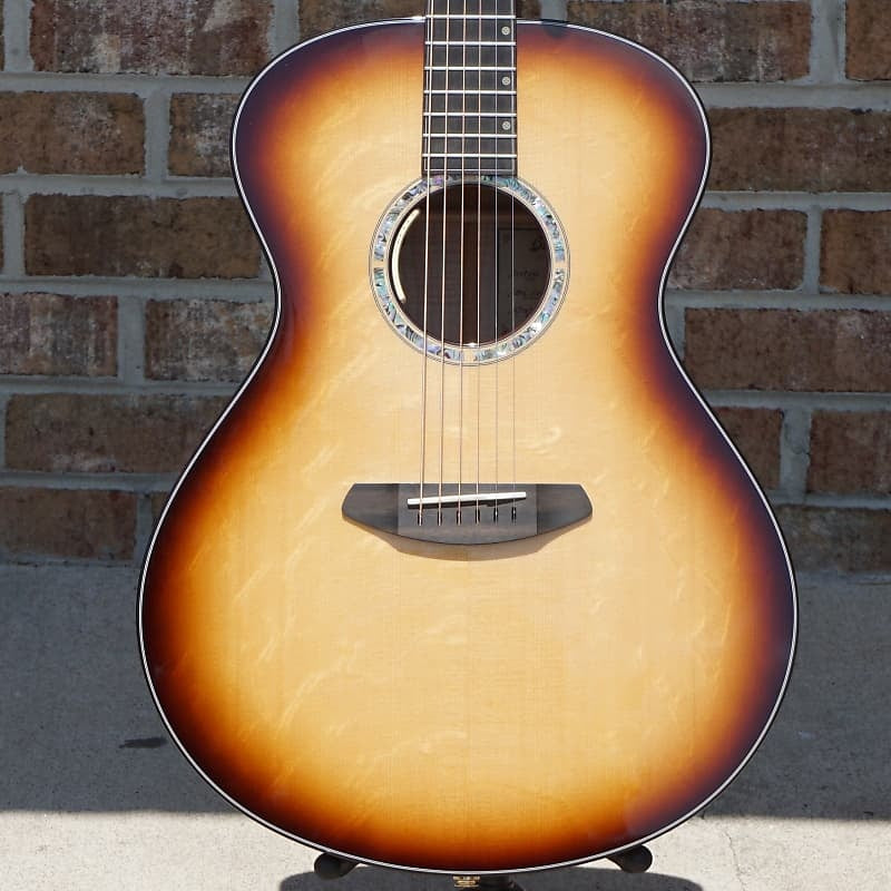 Breedlove Masterclass Custom Concerto – Bearclaw Sitka Spruce - Maple 2018 Whiskey Burst