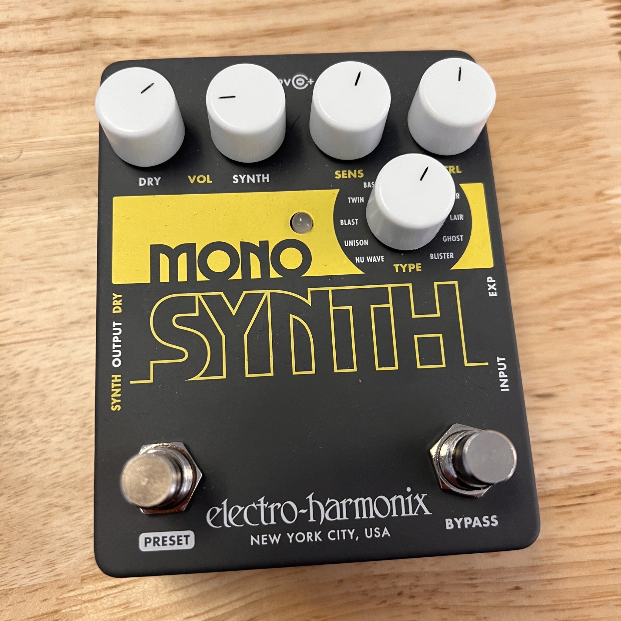 Electro-Harmonix Mono Synth Guitar Synthesizer – Matt's Guitars