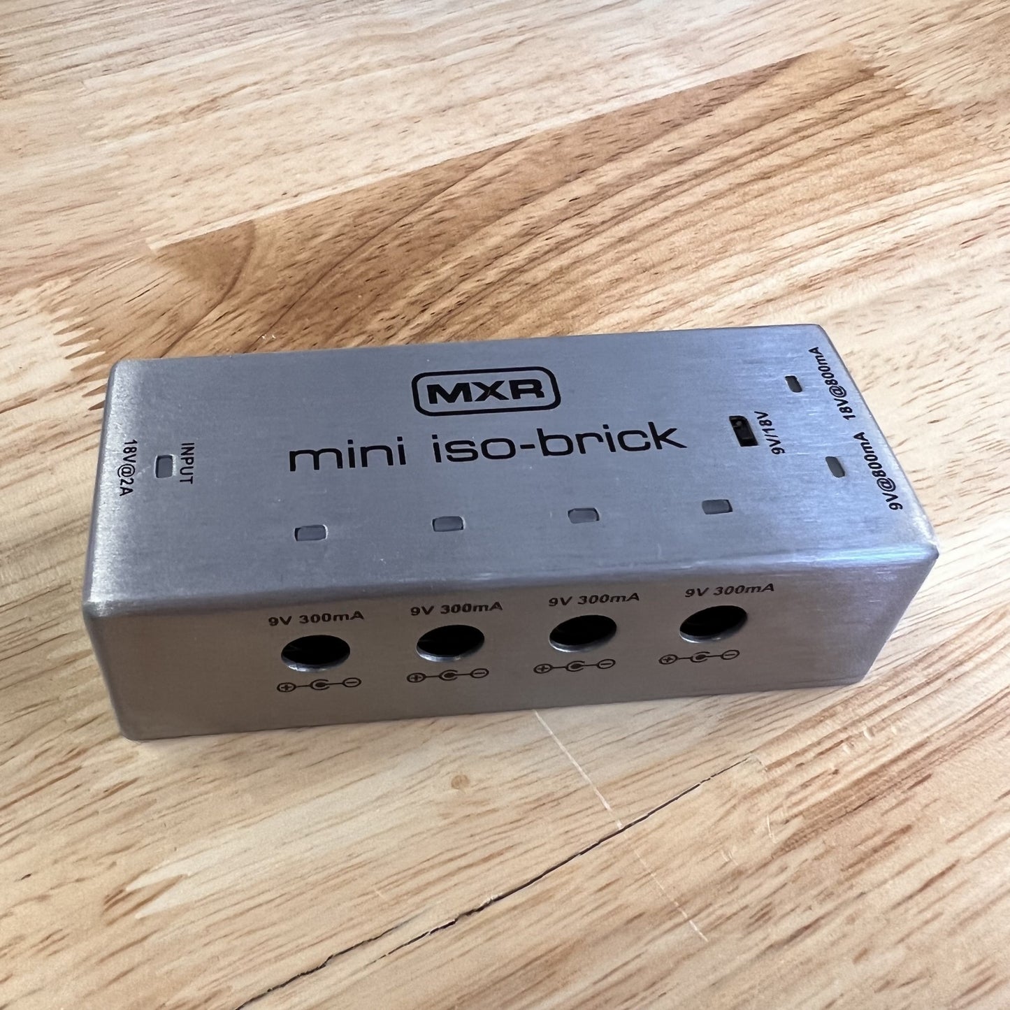 MXR Iso Brick Mini Power Supply M239