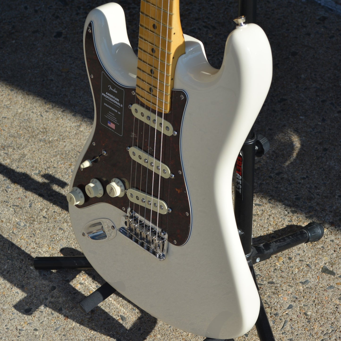 Fender American Professional II Stratocaster Left-Hand 2021 Olympic White